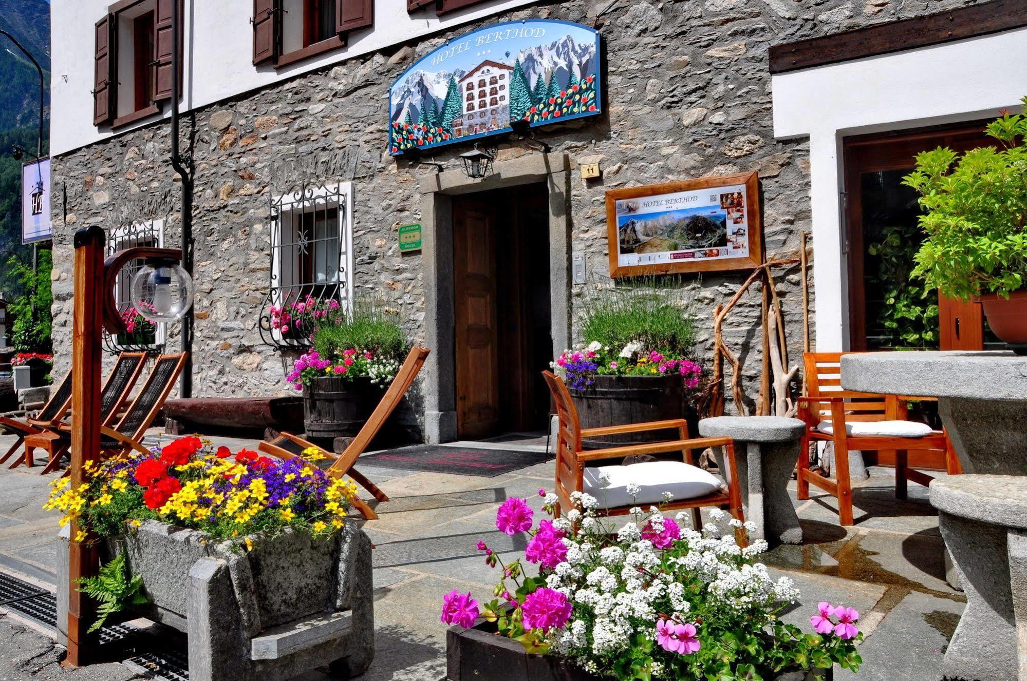 Hotel Berthod Courmayeur Zewnętrze zdjęcie